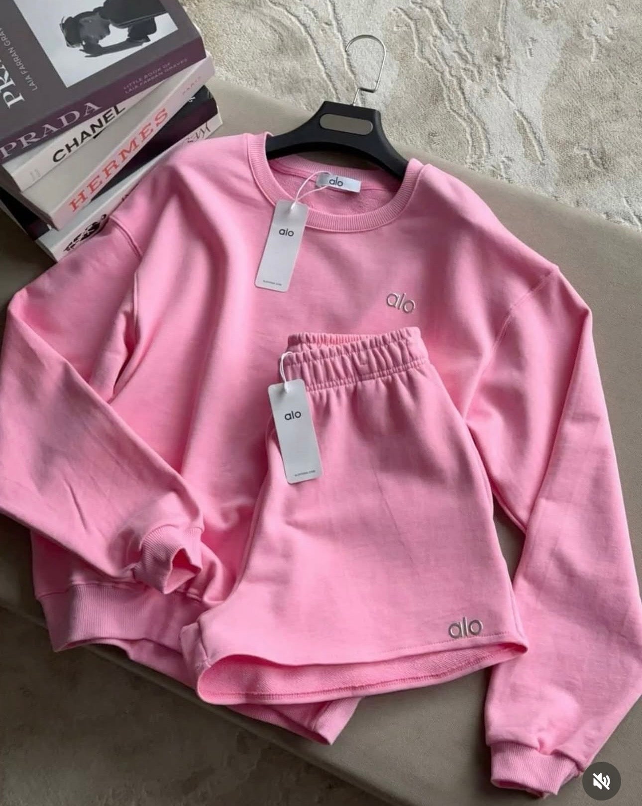 Alo Vintage Pink Short Set